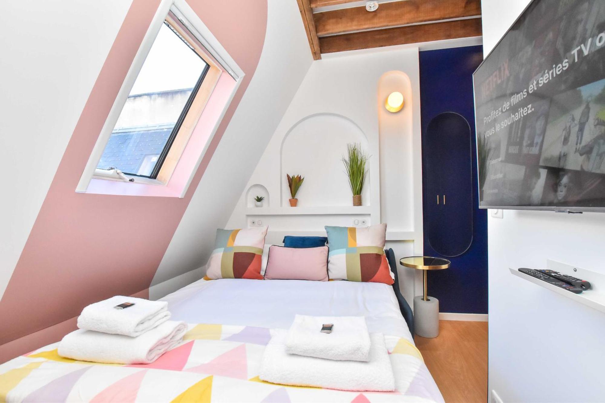 Newly Renovated Studio Under The Parisian Roofs - Arc De Triomphe Apartment Bagian luar foto